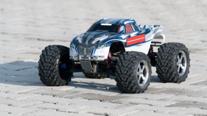 Best Cheap RC Cars: Reviews and Buying Guide 2022